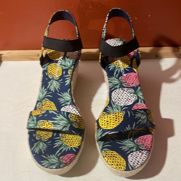 Monroe & Main Shoes - Espadrille sandals